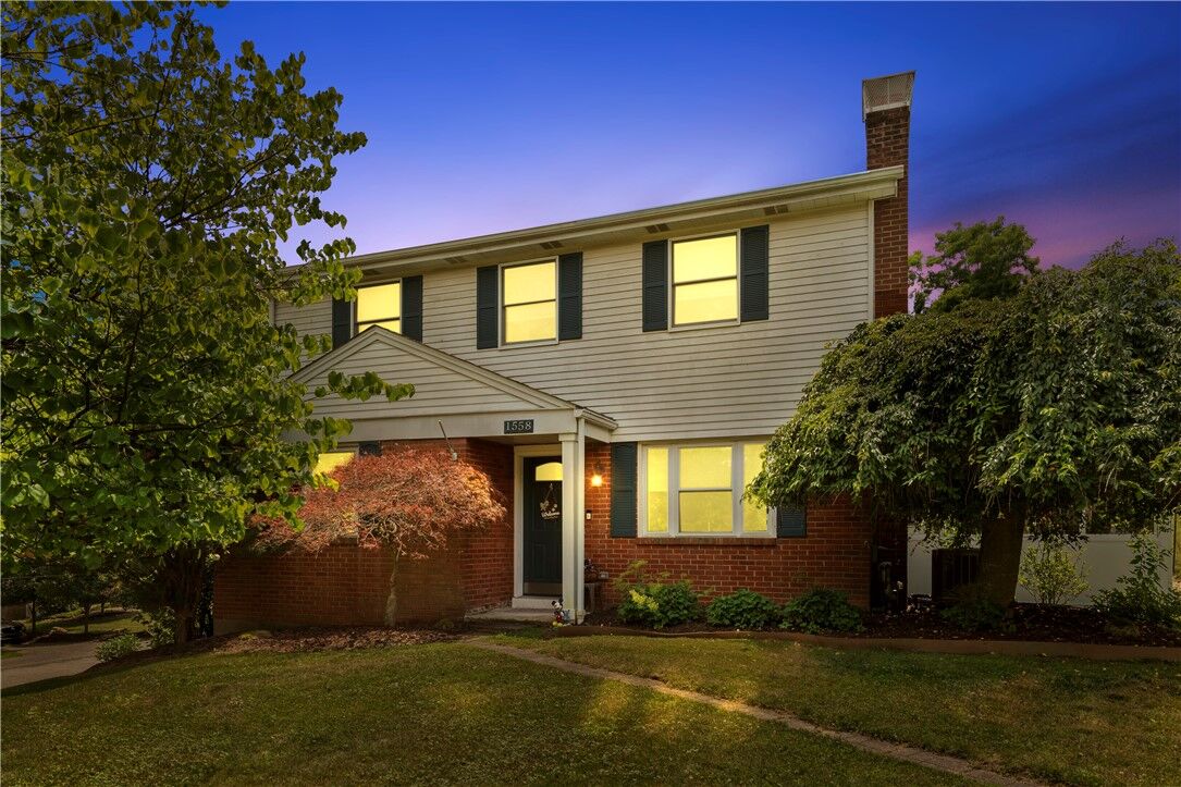 Property Photo: 1558 Duncan Dr PA 15237