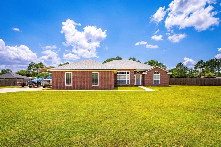 Property Photo: 44635 Green Meadows Lane FL 32011