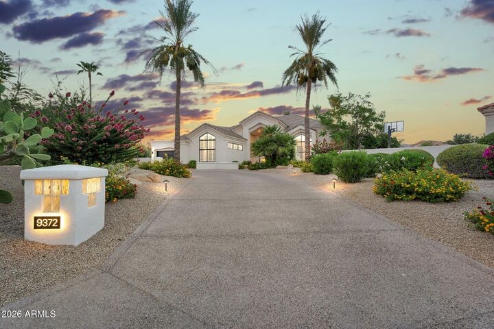 Property Photo: 9372 N 114th Street AZ 85259