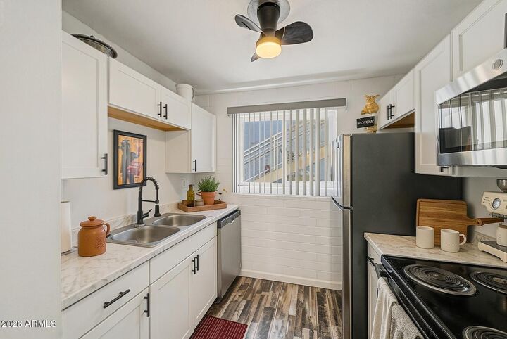 Property Photo: 815 N Hayden Road B109 AZ 85257