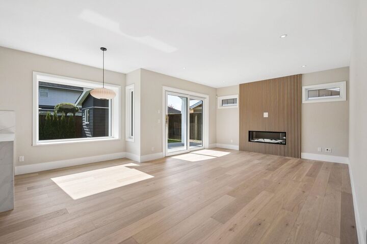 Property Photo: 5198 Westminster Avenue BC V4K 2J2
