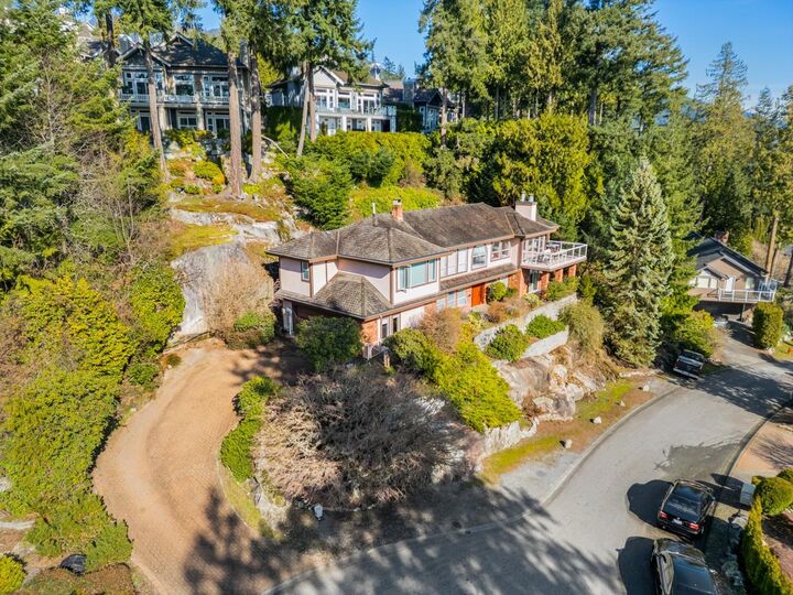 Property Photo: 4815 Headland Close BC V7W 3C2