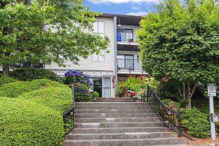 9952 149 Street 306 — photo 1