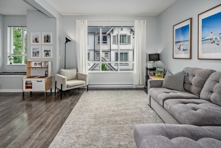 Property Photo: 30930 Westridge Place 49 BC V2T 0H6