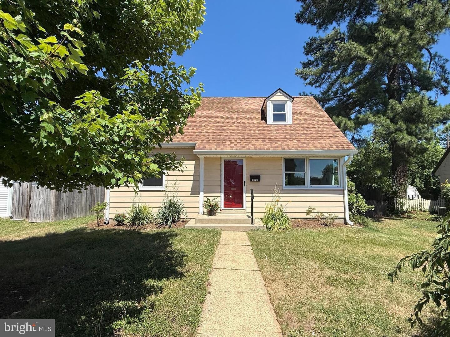 Property Photo:  6925 Columbia Drive  VA 22307 