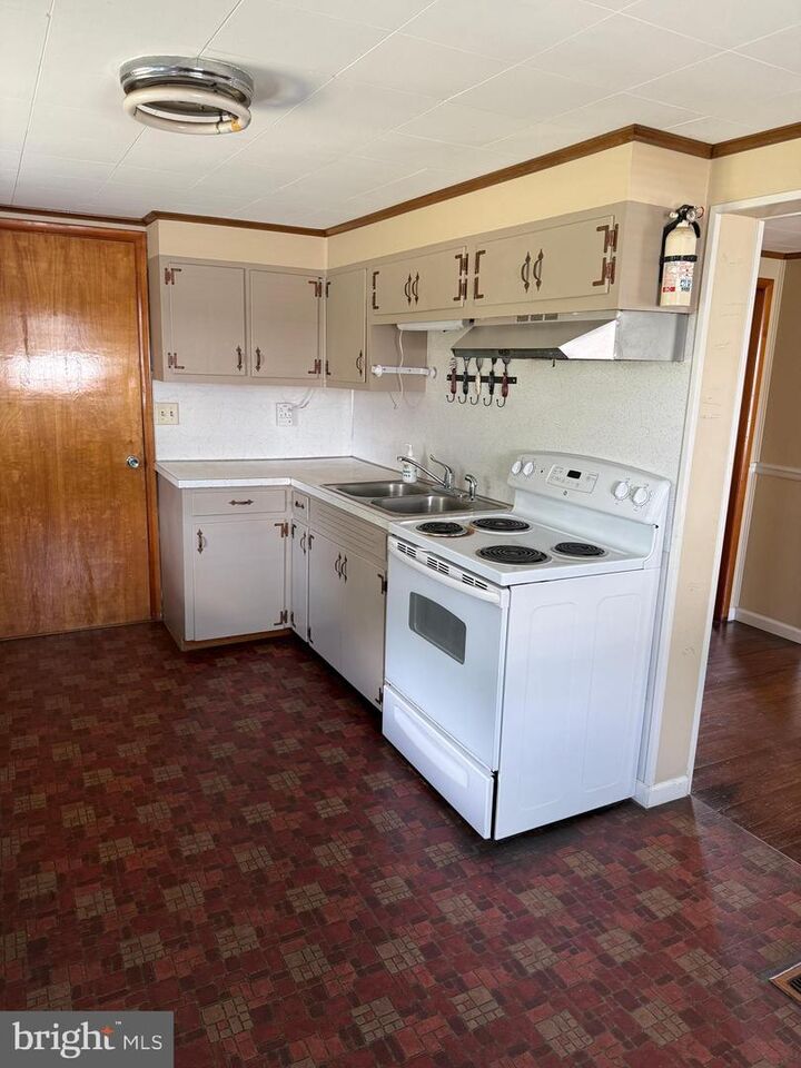 Property Photo:  9410 Tomstown Road  PA 17268 