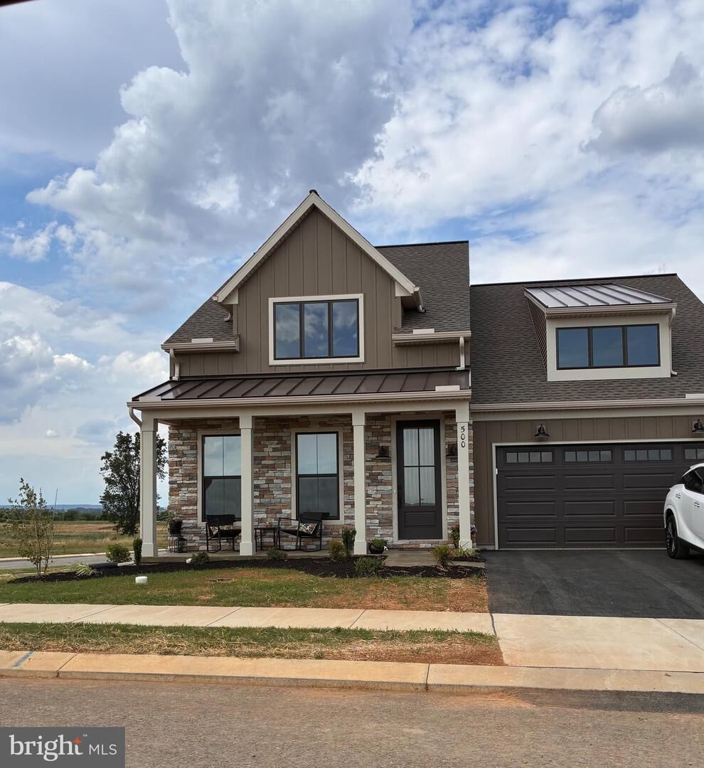 Property Photo: 500 Winding Creek Boulevard PA 17003
