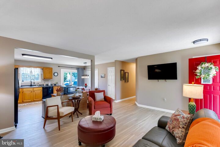 Property Photo:  6185 Trails End Court  MD 21801 