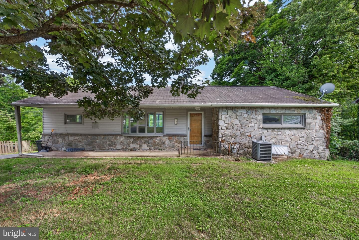 Property Photo: 44 Peacock Drive PA 17601