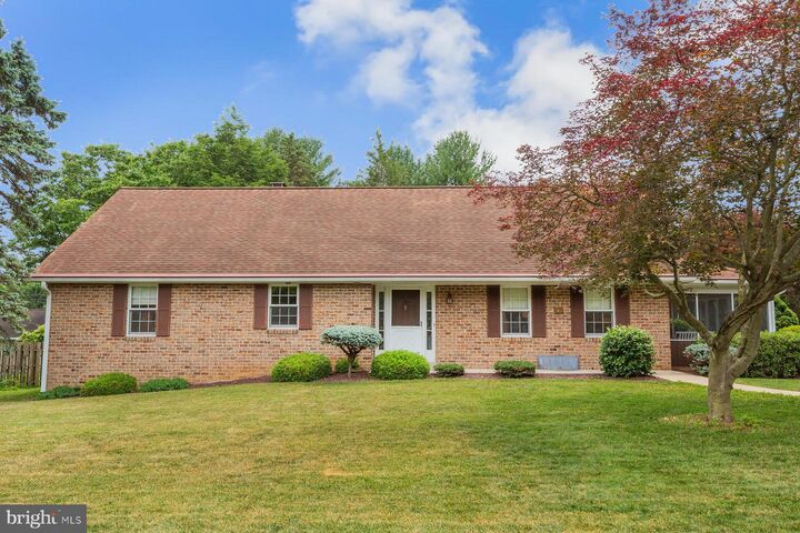 Property Photo:  743 Barrholly Drive  PA 17603 