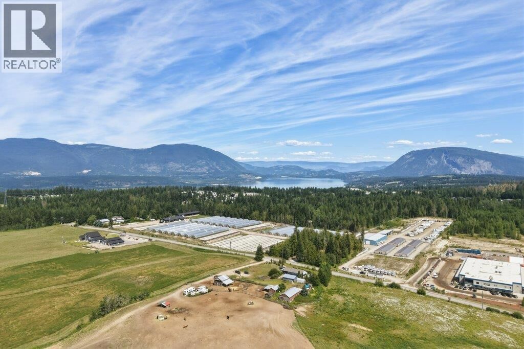 Property Photo: 3580 20 Avenue Southeast BC V1E 1X9