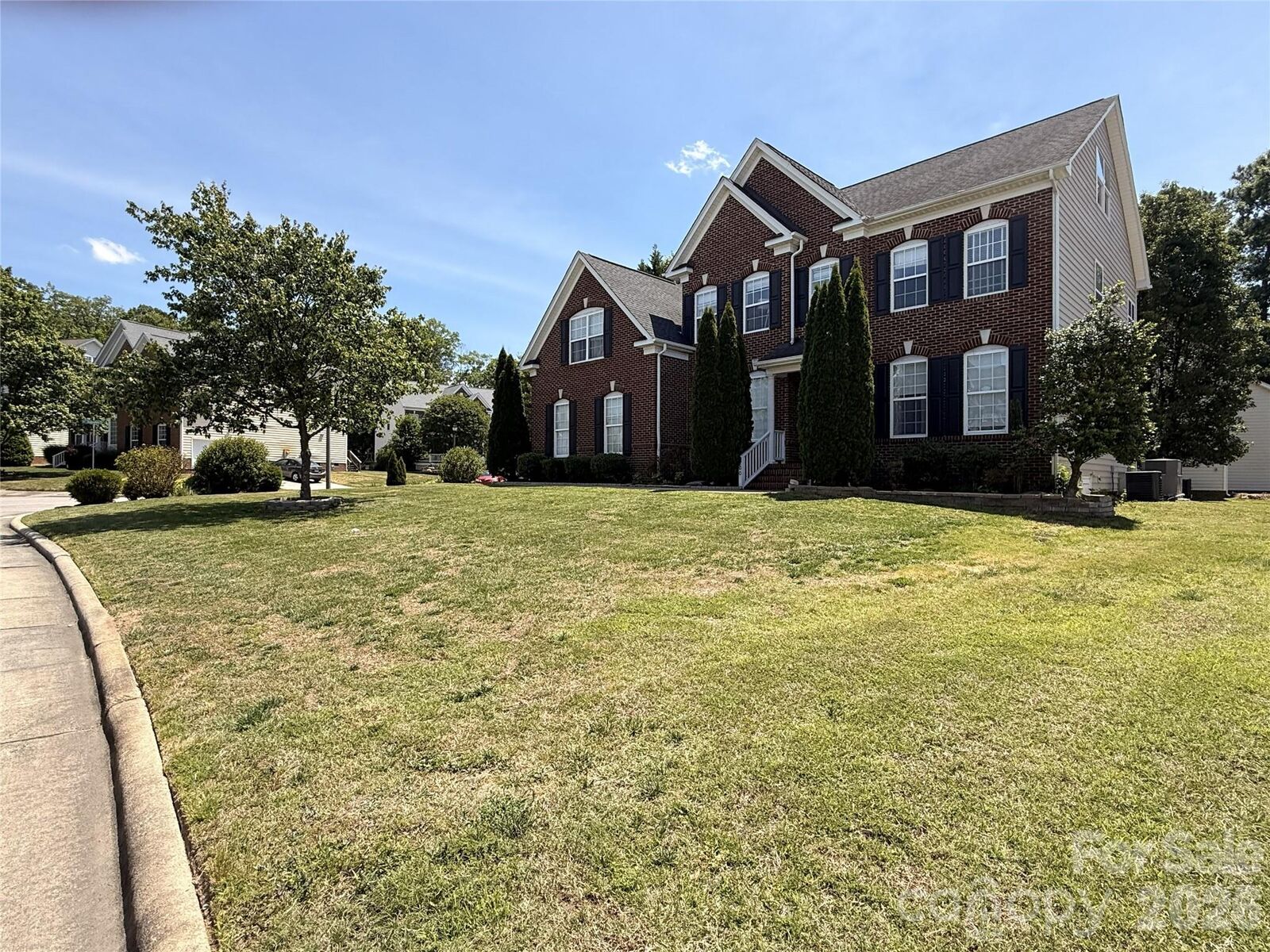 Property Photo:  100 Drakeshire Court  NC 27560 