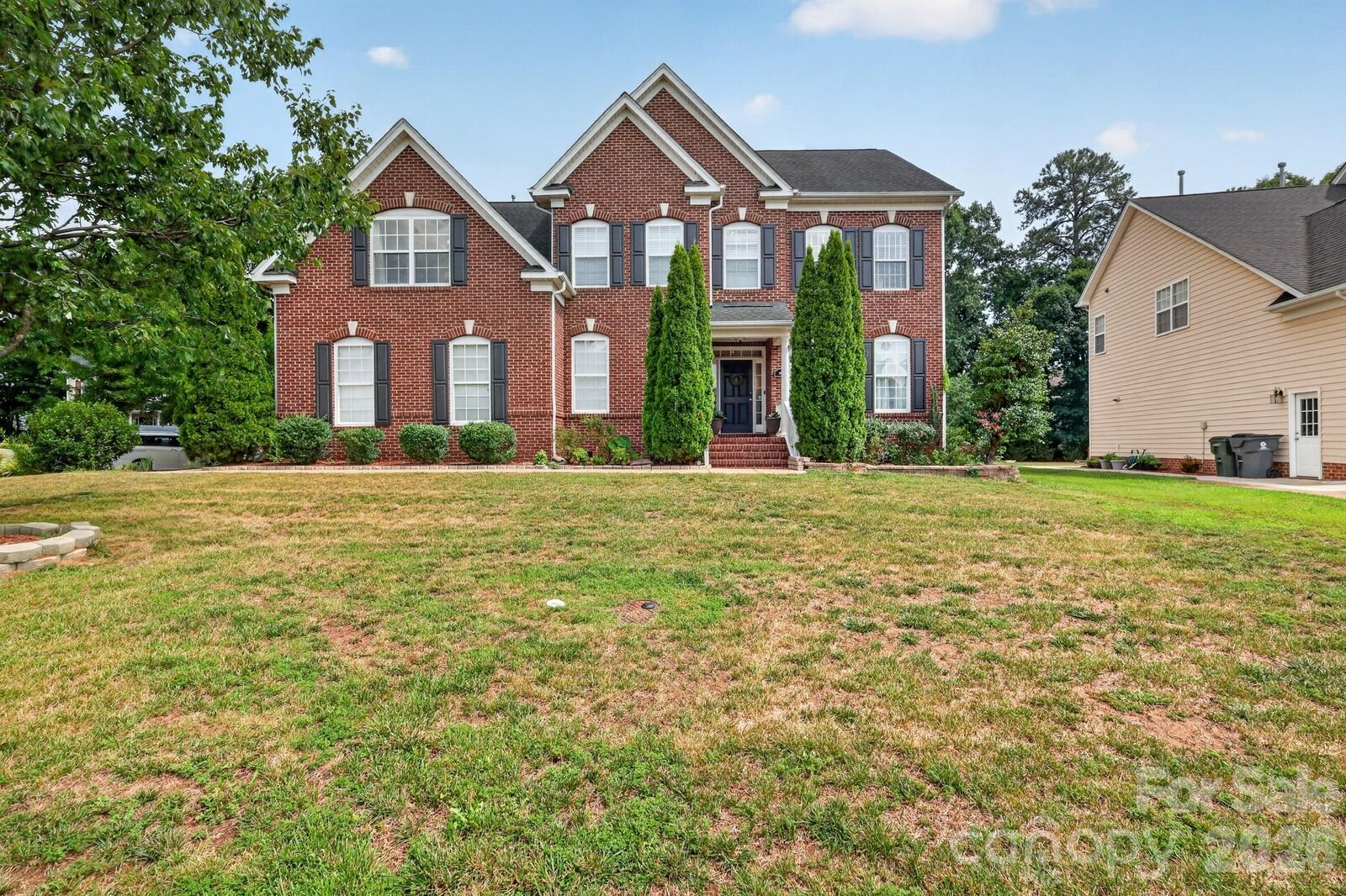 Property Photo:  100 Drakeshire Court  NC 27560 