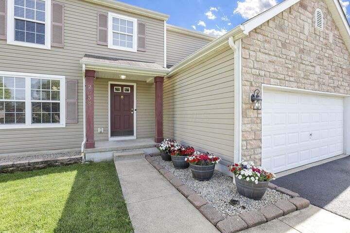 Property Photo: 2658 Prairie Grass Avenue OH 43130