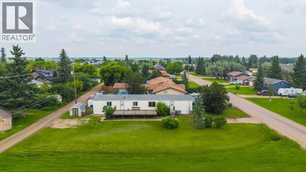 Property Photo: 210 1 Street East SK S0M 1H0