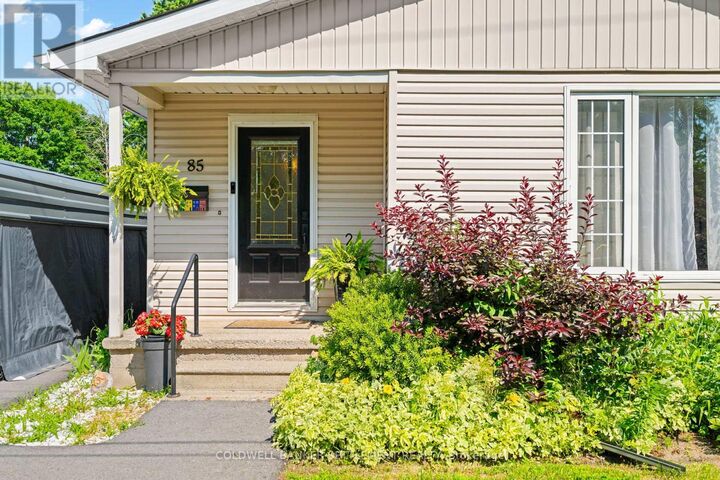 Property Photo:  85 Cockburn Street  ON K7H 2B7 