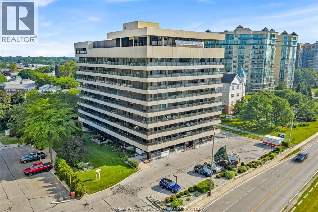 Property Photo:  5125 Riverside Drive East 202  ON N8S 4L8 