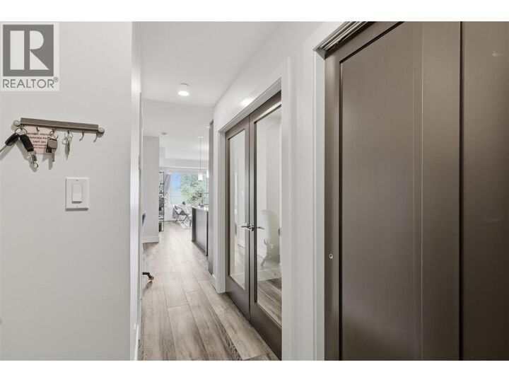 Property Photo: 460 5th Avenue 201 BC V2C 5Y2