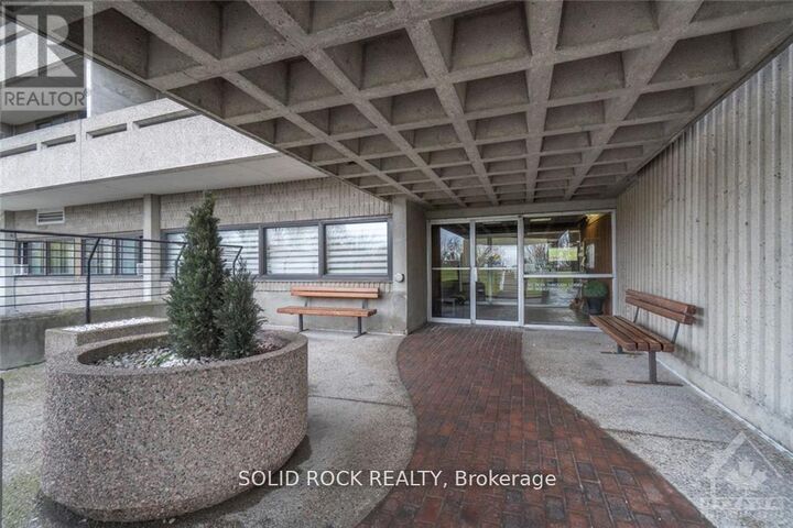 Property Photo: 415 Greenview Avenue 309 ON K2B 8G5