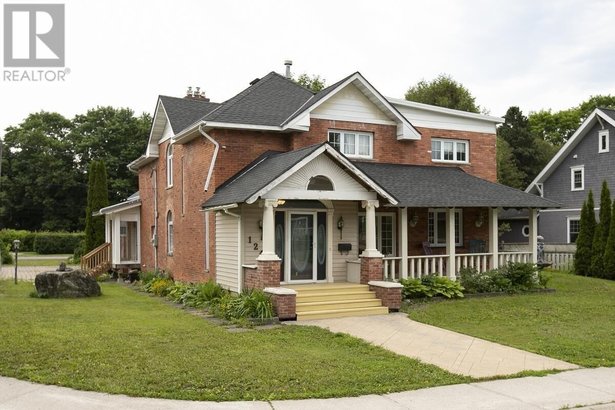 Photo de la propriété:  124 Upton Rd  ON P6A 3W1 
