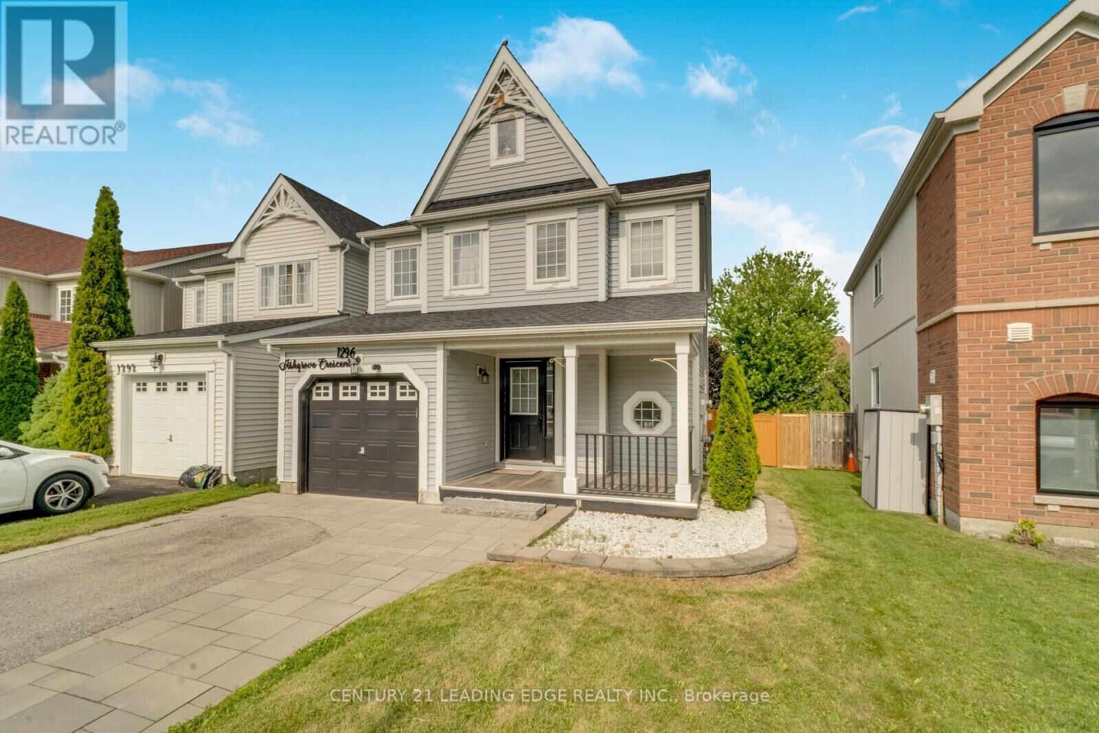 Property Photo: 1296 Ashgrove Crescent ON L1K 3A6
