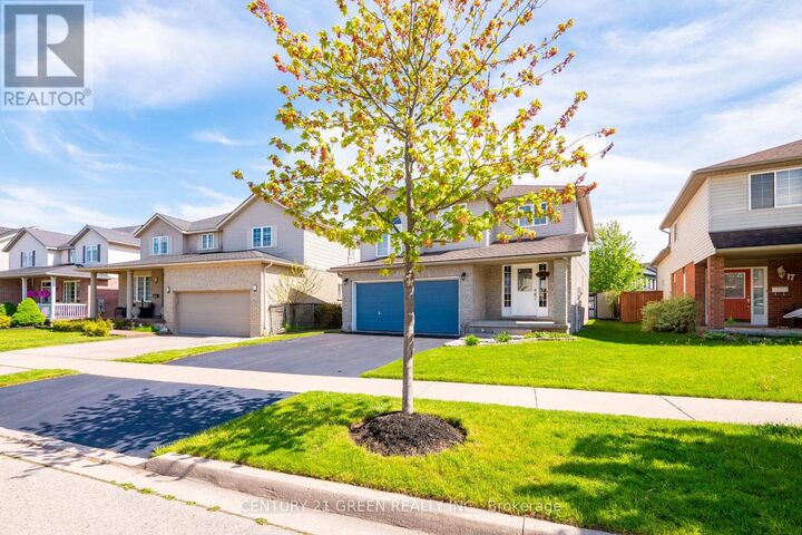 Property Photo: 21 Hawkswood Drive ON N2K 4J6