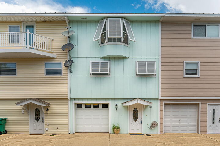 Property Photo:  445 Gulf Shore Drive 6  FL 32541 