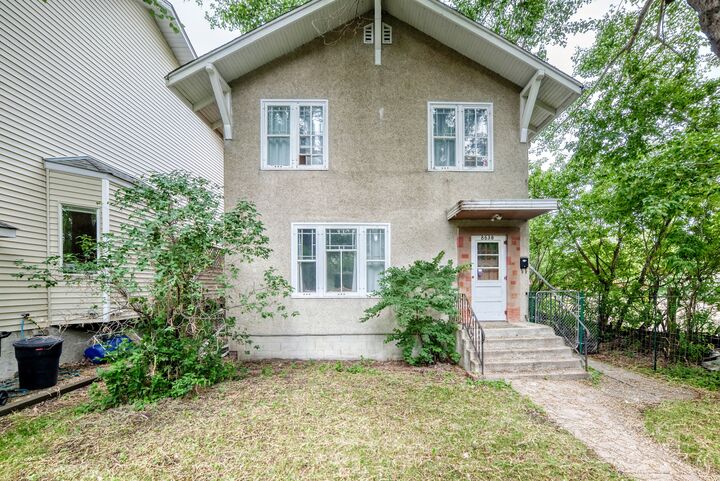Property Photo:  108A St  AB T6E 4M8 