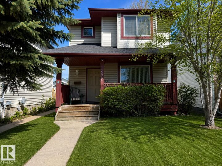 1920 37 Avenue NW — photo 1