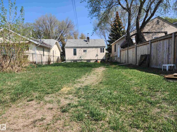 Property Photo:  11720 87 Street NW  AB T5B 3M7 
