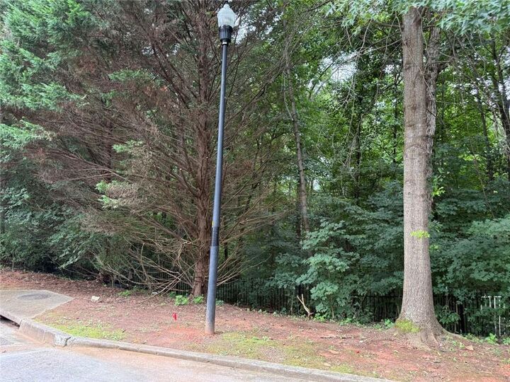 Property Photo: 2502 Walden Lake Drive GA 30035