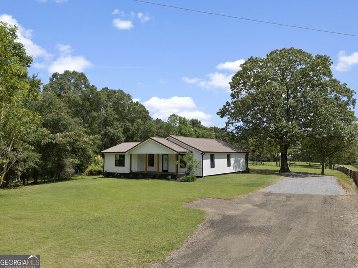 Property Photo:  1567 Livingston Road SW  GA 30161 
