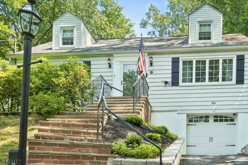 Property Photo:  6 Cherry Ln  NJ 07006 