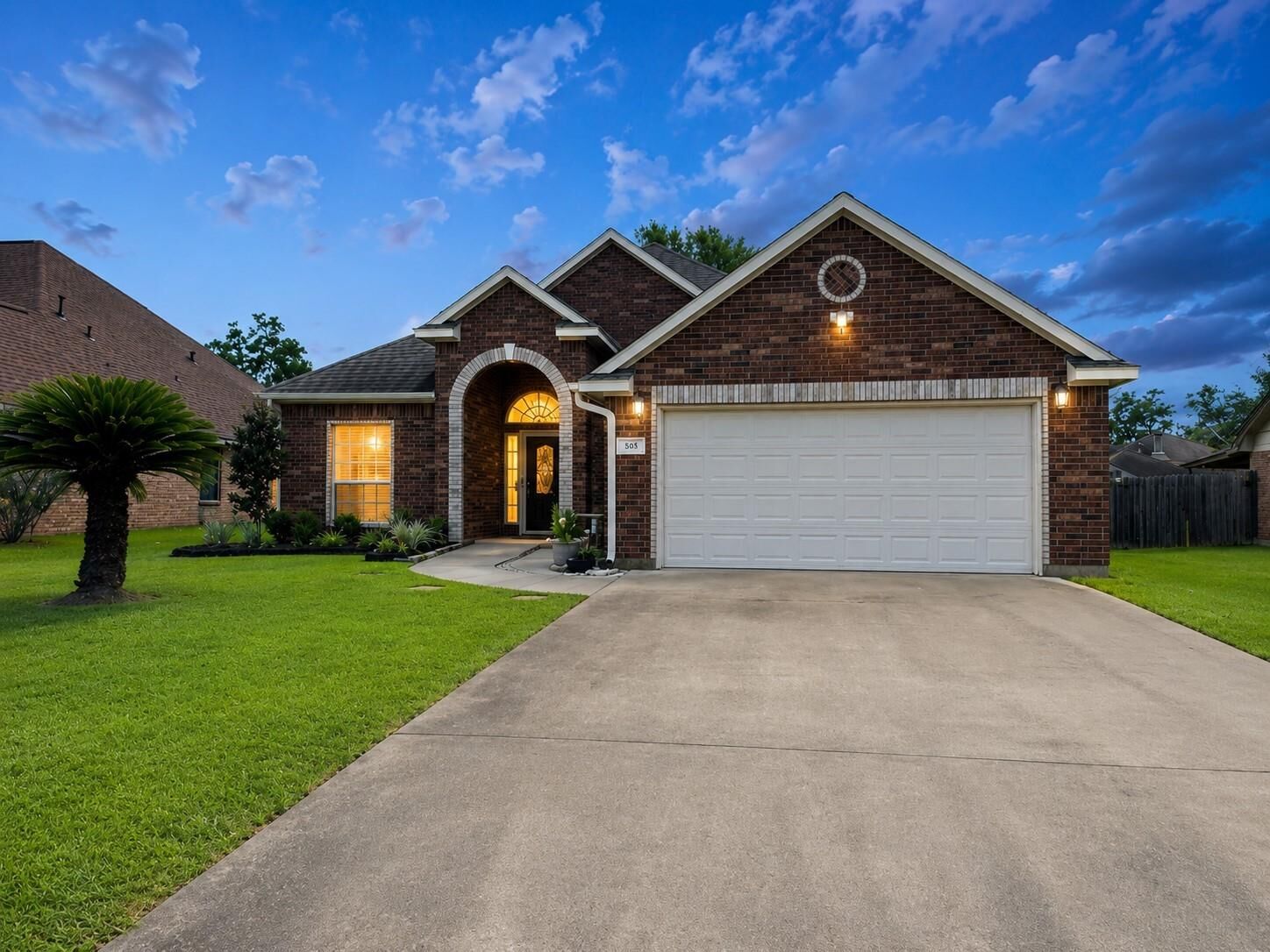 Property Photo:  519 Oleander Street  TX 77566 