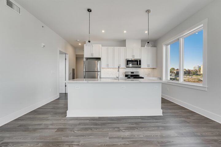 Property Photo: 658 Grand St 303 NJ 07304