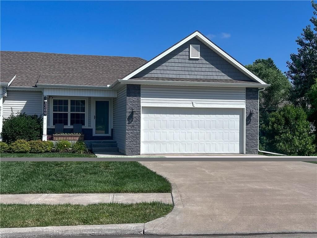 Property Photo:  3209 Sheffield Lane  MO 64506 