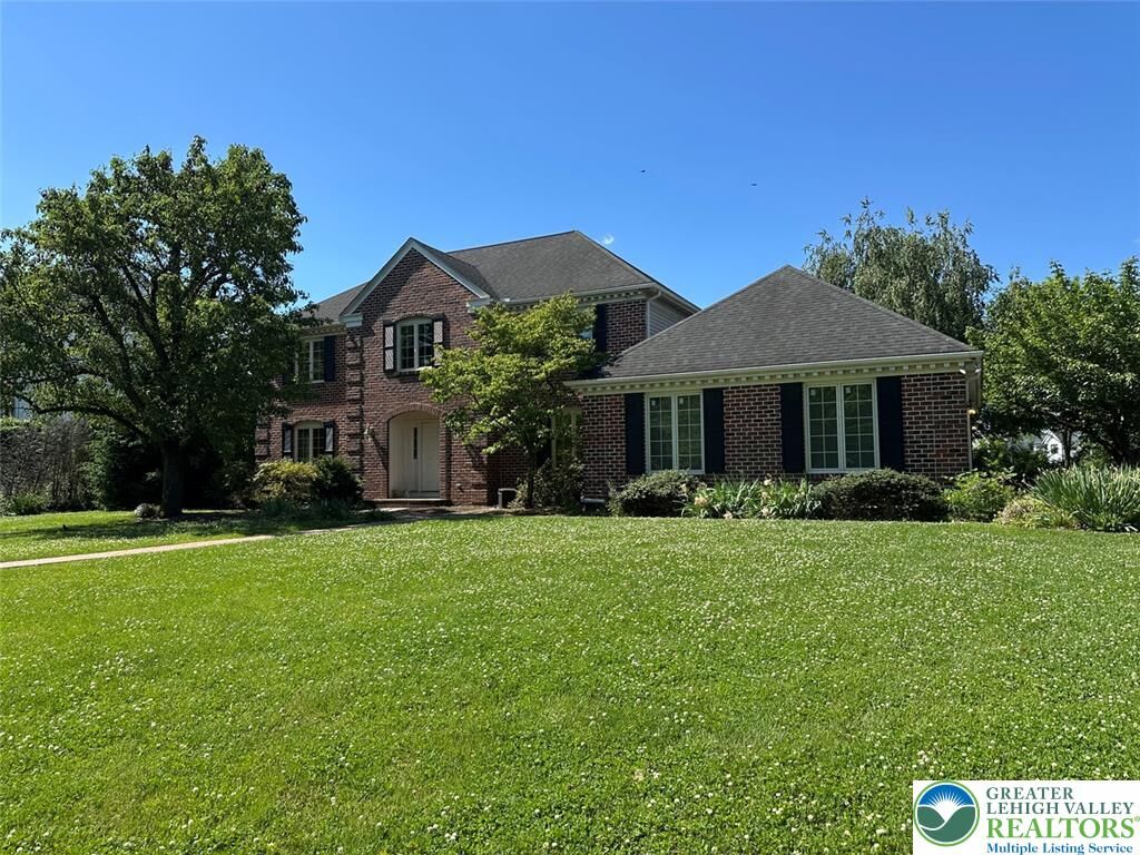 Property Photo:  4528 Canterbury Drive  PA 18049 