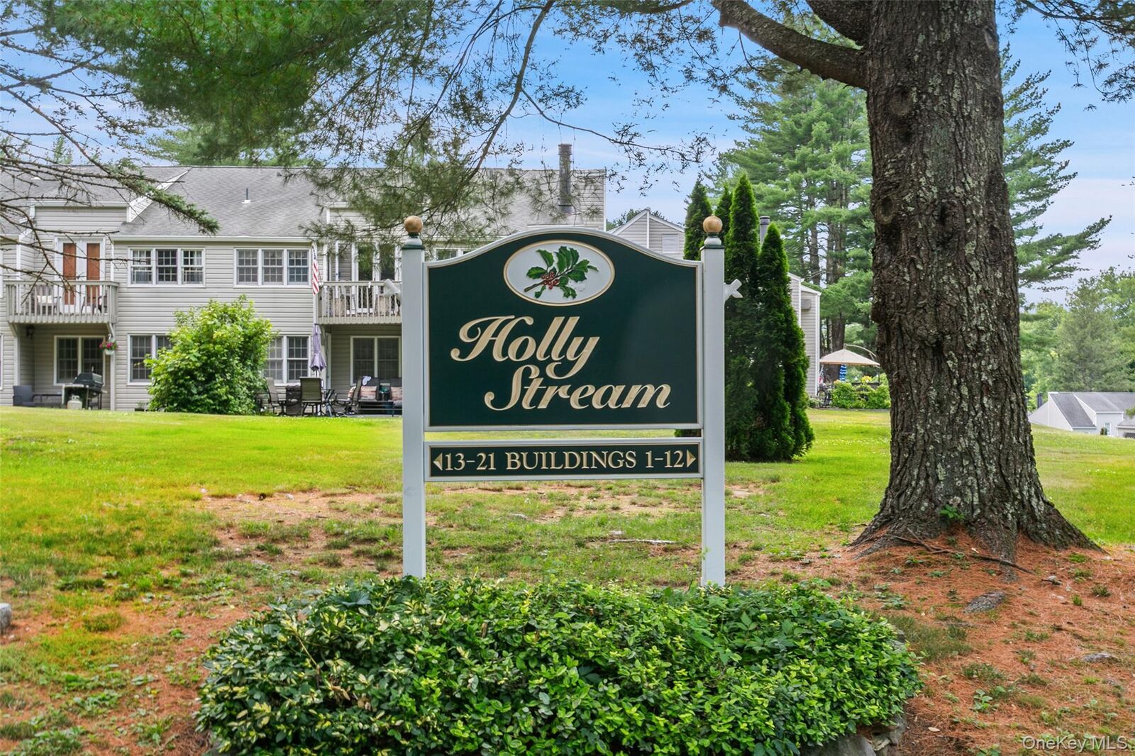 Property Photo: 502 Holly Stream Court NY 10509