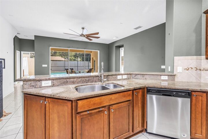 Property Photo: 27405 Sora Boulevard FL 33544