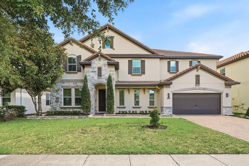 Property Photo: 8426 Morehouse Drive FL 32836