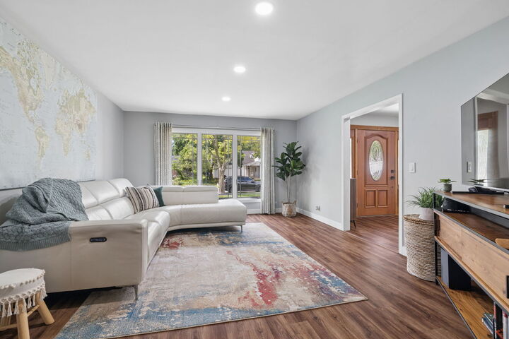Property Photo: 616 Edward Road IL 60540