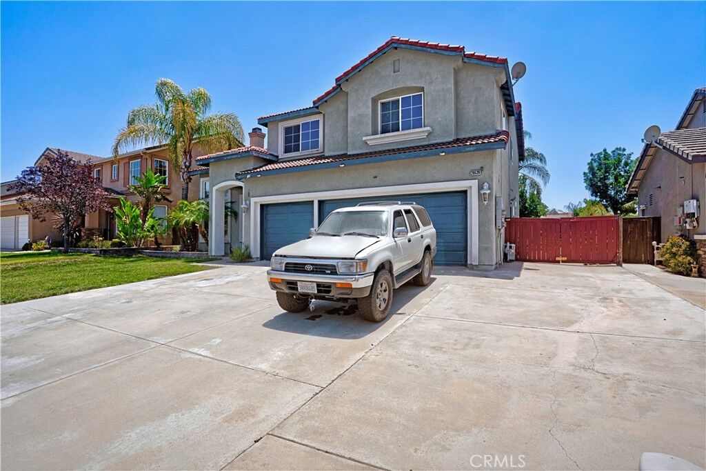 Property Photo:  28639 Amborella Way  CA 92584 
