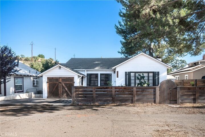 Property Photo:  127 Capitol Hill  CA 93446 