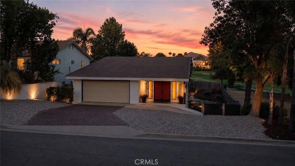 Property Photo:  30480 Greenbriar Court  CA 92587 