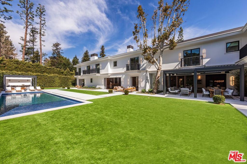 Property Photo:  927 N Whittier Drive  CA 90210 