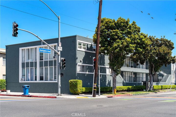 Property Photo: 231 Junipero Avenue 12 CA 90803