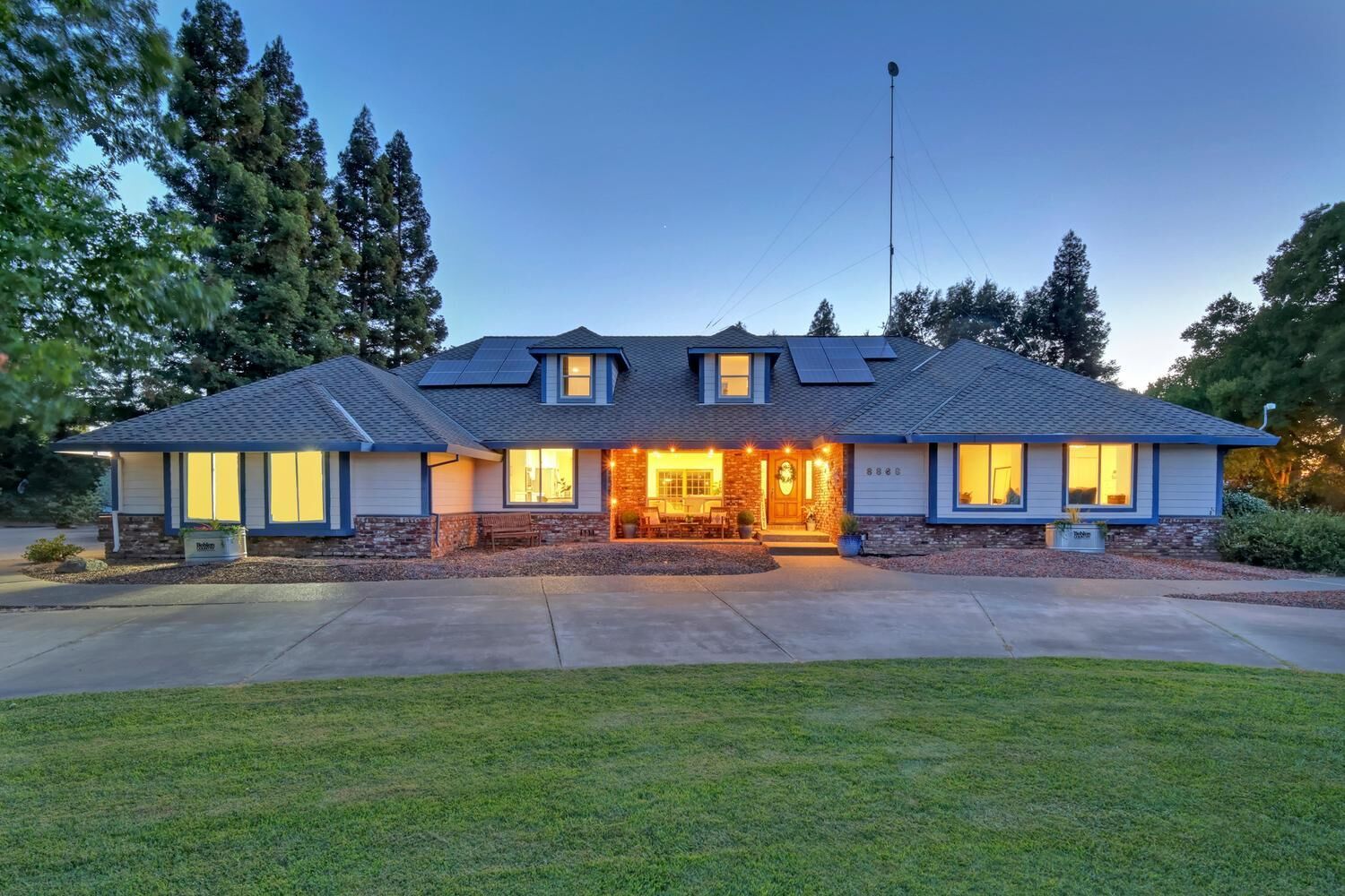 Property Photo:  8868 Tavernor Road  CA 95693 
