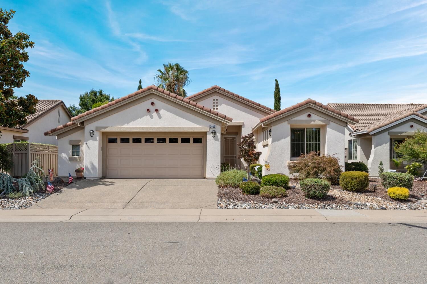 Property Photo: 2060 Laurelhurst Lane CA 95648
