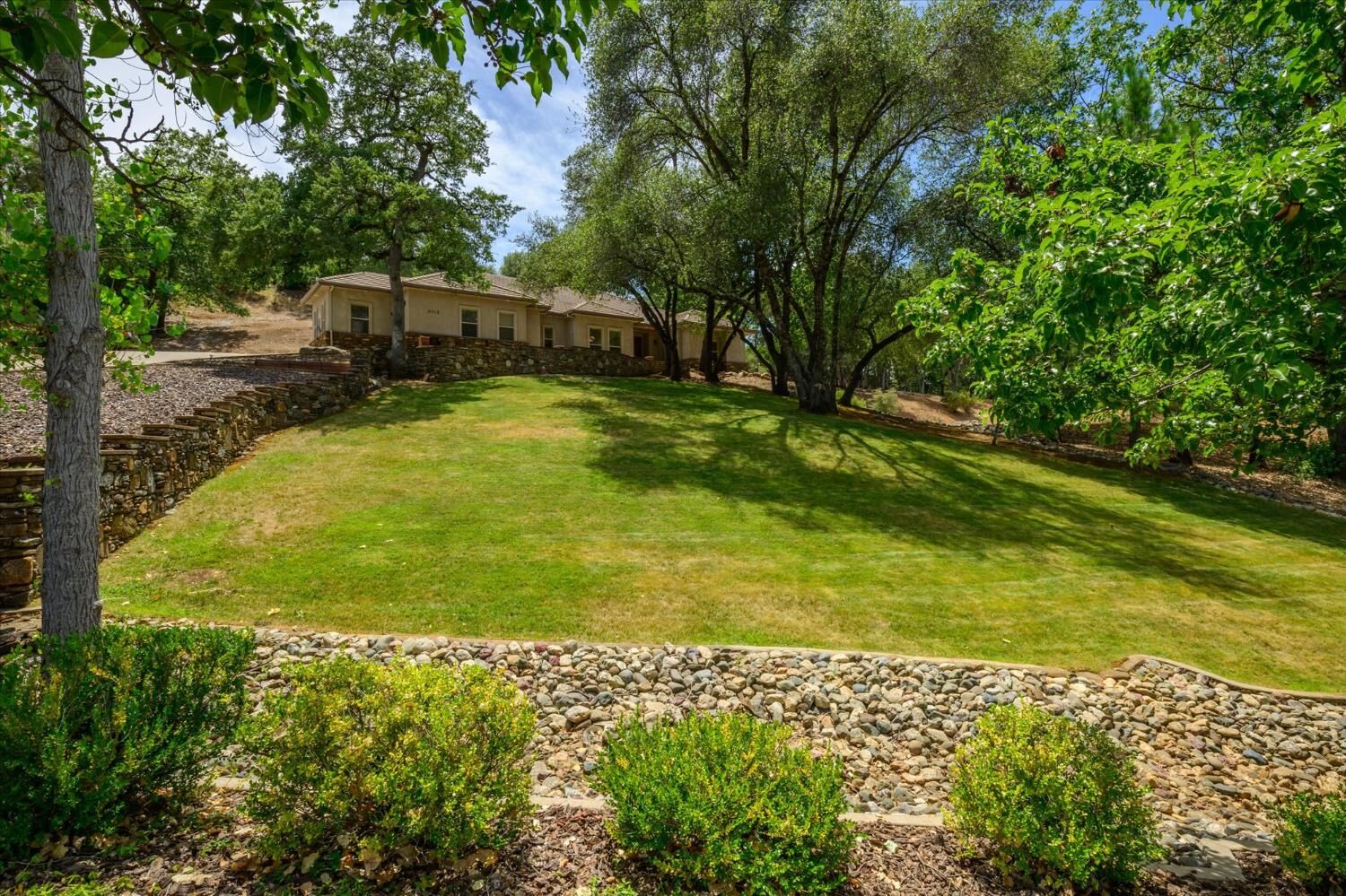 Property Photo:  2310 Fieldstone Drive  CA 95667 