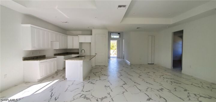 Property Photo: 4266 18th Avenue SE FL 34117